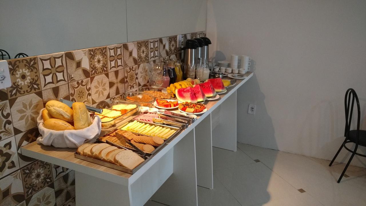 Lotus Hotel & Hostel ปอร์โตอัลเลเกร ภายนอก รูปภาพ