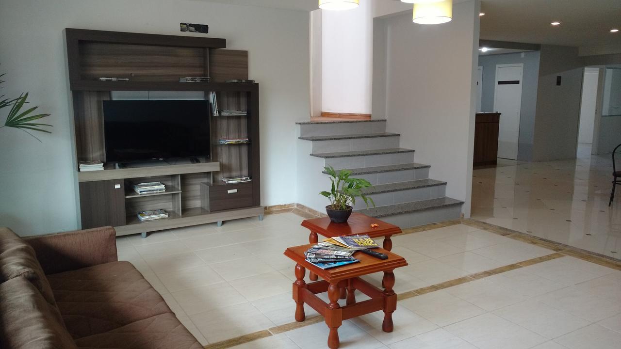 Lotus Hotel & Hostel ปอร์โตอัลเลเกร ภายนอก รูปภาพ